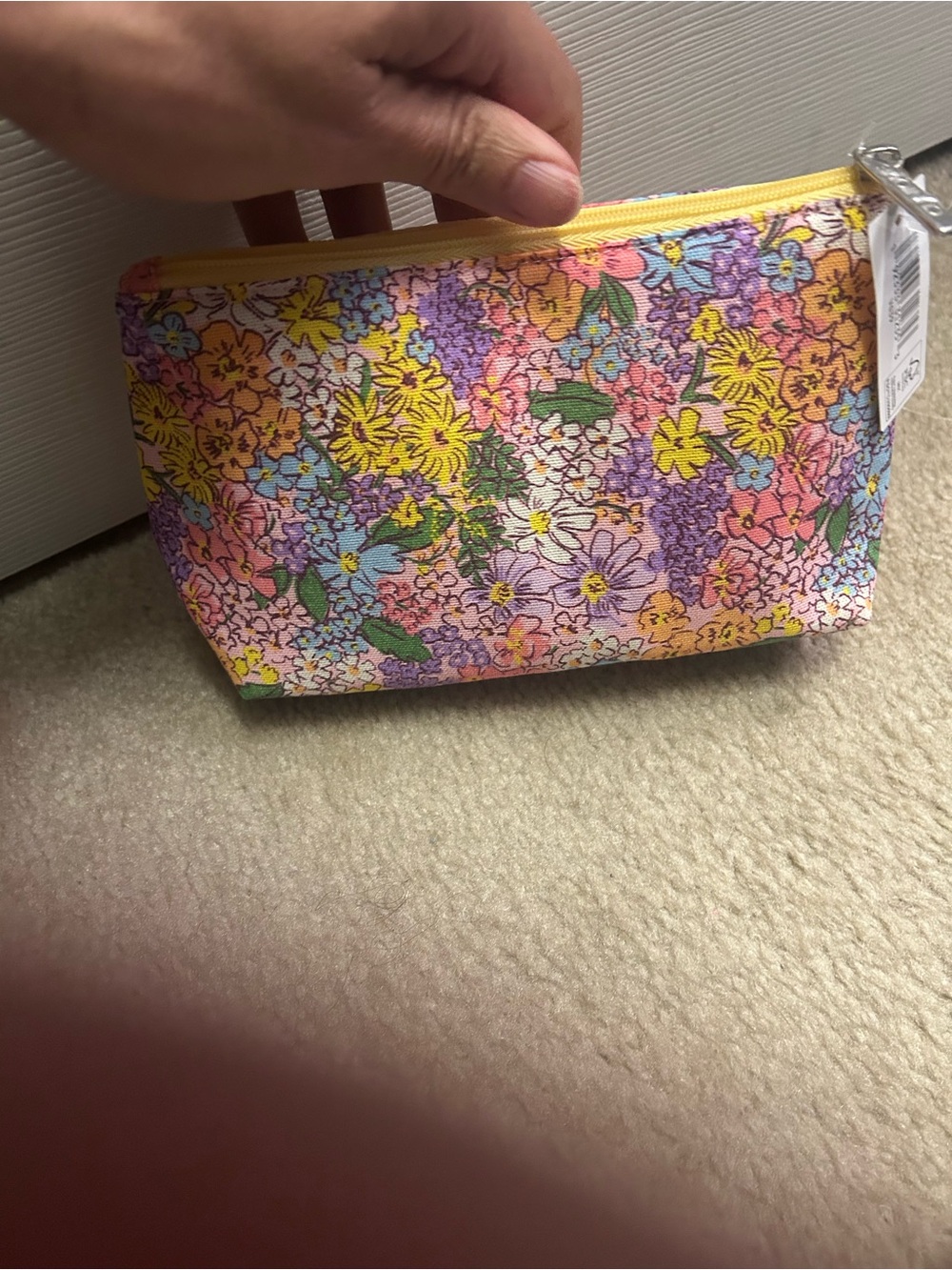 NWT CLINIQUE 5 piece gift set.  GORGEOUS floral bag. - Picture 8 of 16